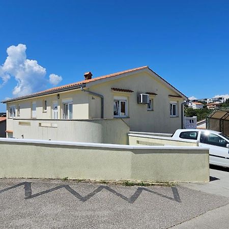 Apartment Marino Krk Town Extérieur photo